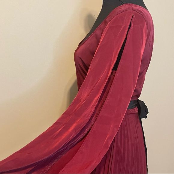Beautiful Dark Red Pleated Cocktail Dress - Picture 6 of 9